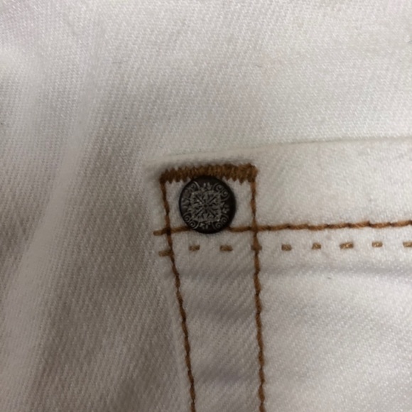 CAbi White Jeans Embroidered Wide Leg Flare 895-L - Picture 7 of 8